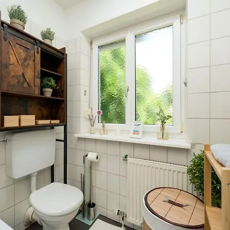 Eg Rechts -wunderschoene Grosse 3-zimmer City Naehe Salzburg Apartmán *