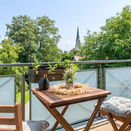 Eg Rechts -wunderschoene Grosse 3-zimmer City Naehe Salzburg Apartmán *